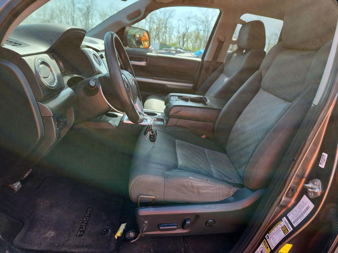 2014 Toyota Tundra SR5