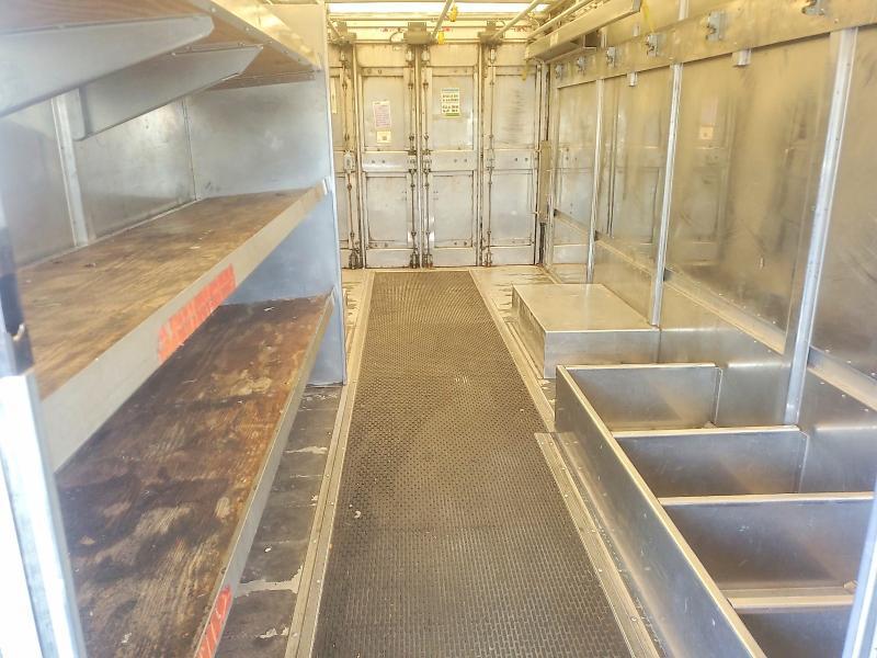 2005 Freightliner MT45G Delivery Truck