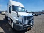 2015 Freightliner Cascadia 125 Semi Truck