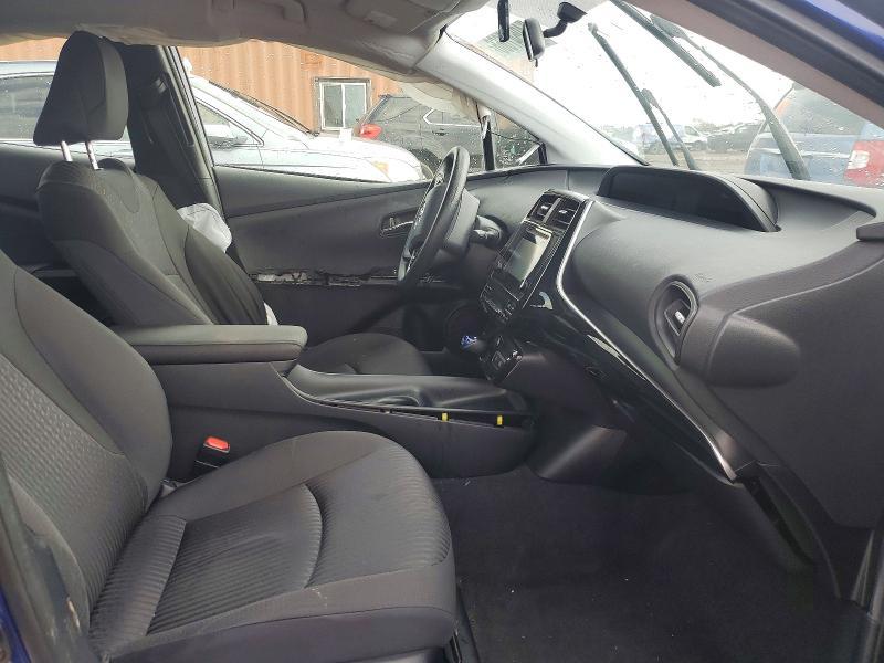 2016 Toyota Prius two