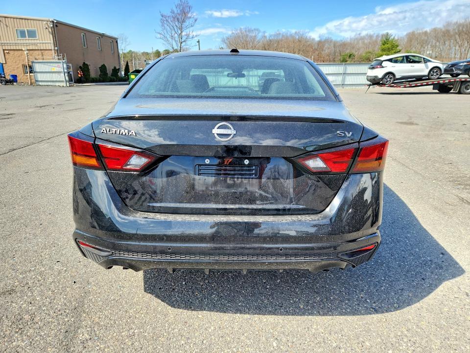 2025 Nissan Altima 2.5 sv