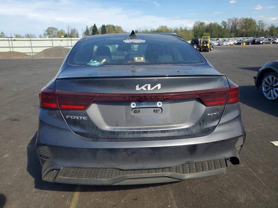 2023 KIA Forte gt Line