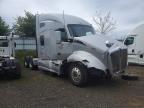 2014 Kenworth T680 Semi Truck