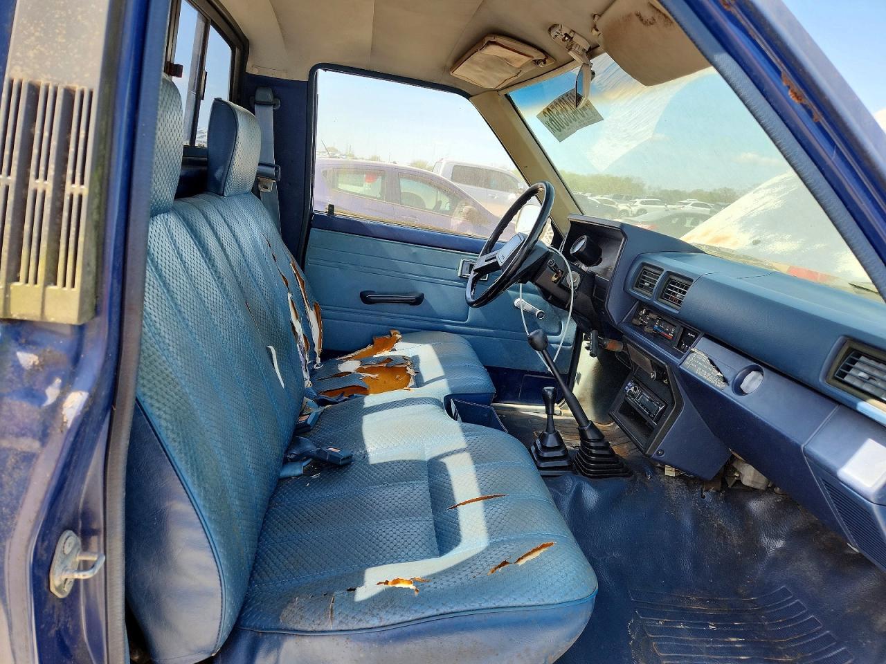 1985 Toyota Pickup Base