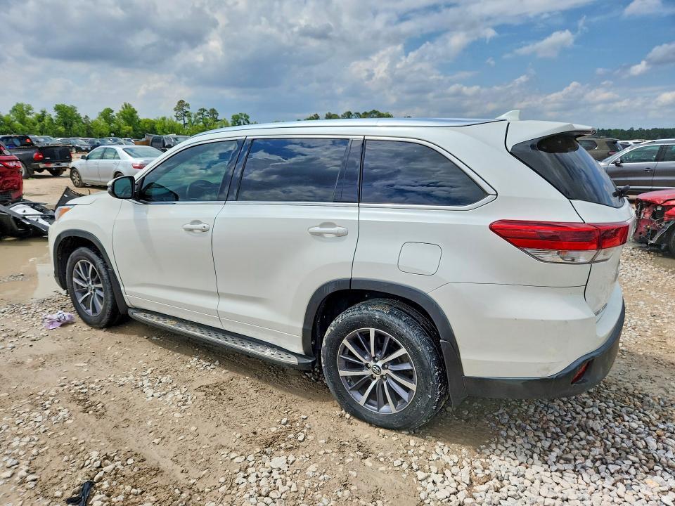 2017 Toyota Highlander xle