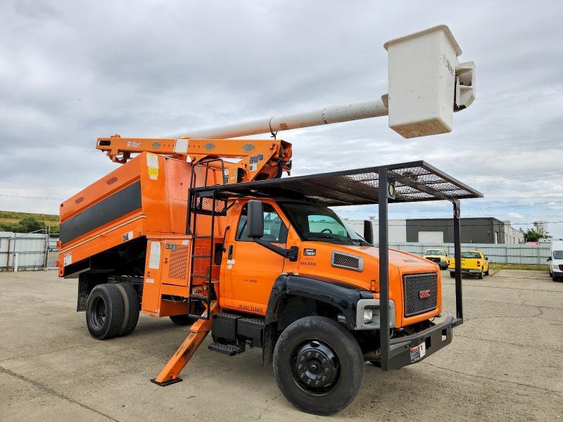 2008 GMC C7500 Forestry Bucket Truck