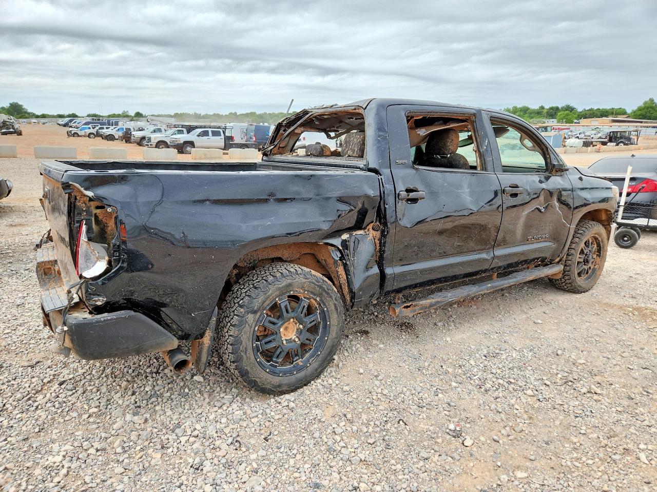2017 Toyota Tundra SR5