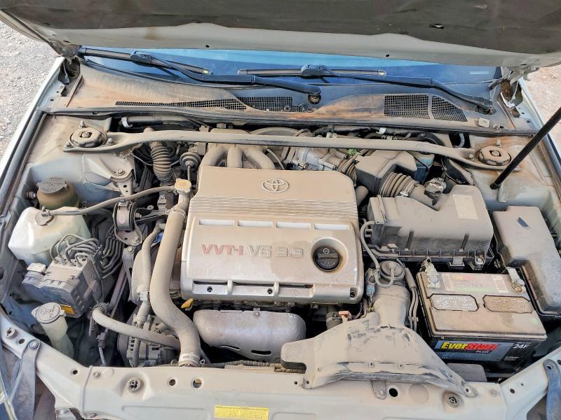 2004 Toyota Camry Solara sle V6