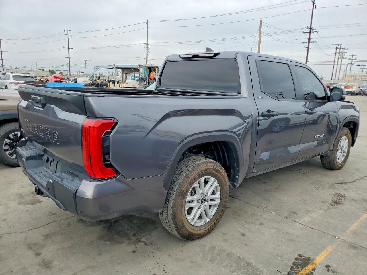 2024 Toyota Tundra SR5