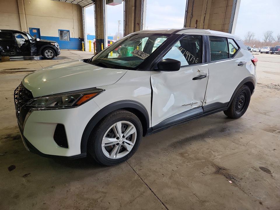 2021 Nissan Kicks s