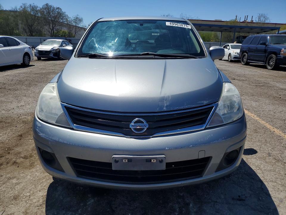 2010 Nissan Versa 1.8 s