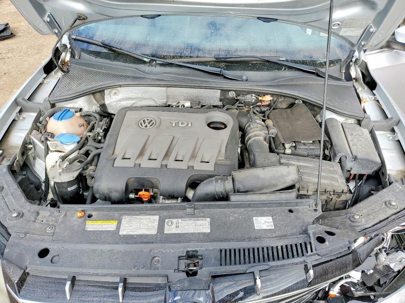 2013 Volkswagen Passat se
