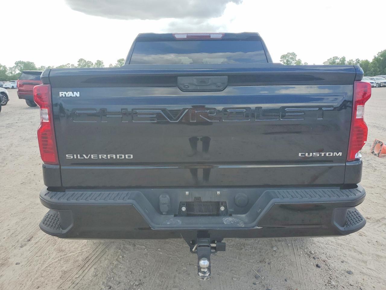 2023 Chevrolet Silverado K1500 Custom