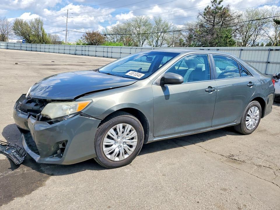 2012 Toyota Camry le