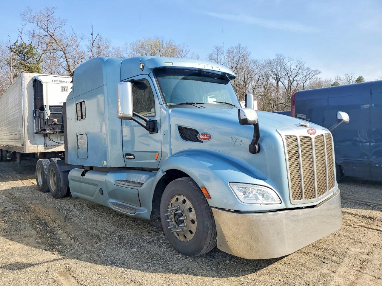 2016 Peterbilt 579 Semi Truck