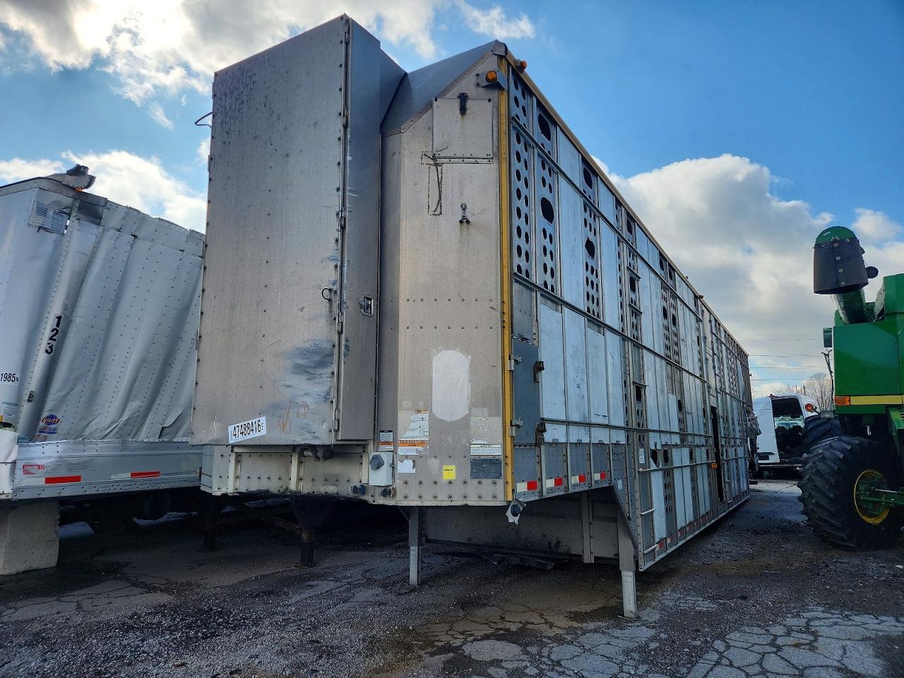 2014 Merritt 2014 Livestock Trailer