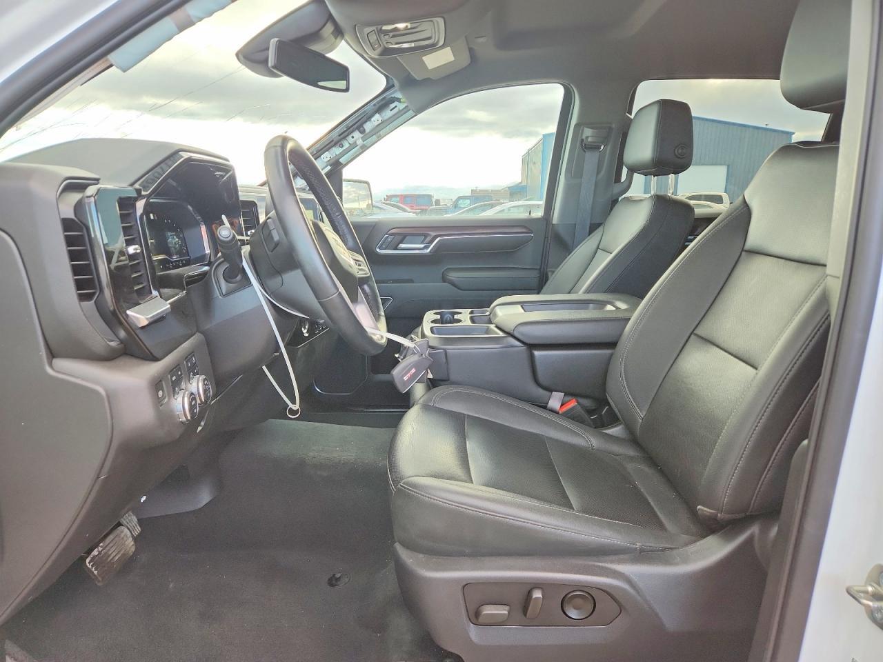 2023 GMC Sierra K1500 SLT