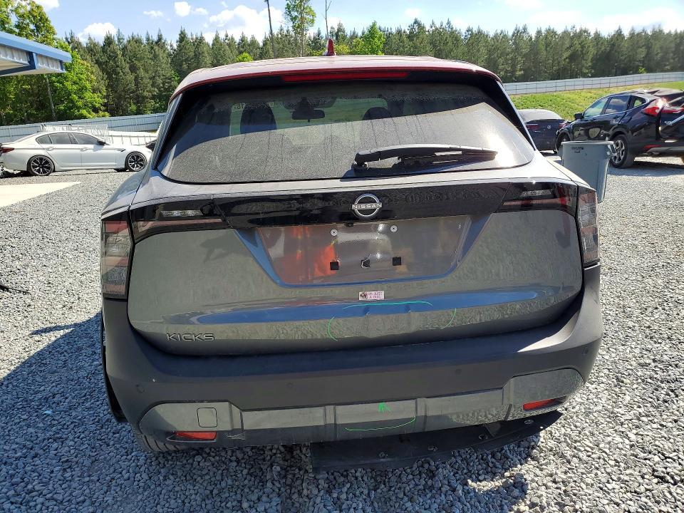 2025 Nissan Kicks sv