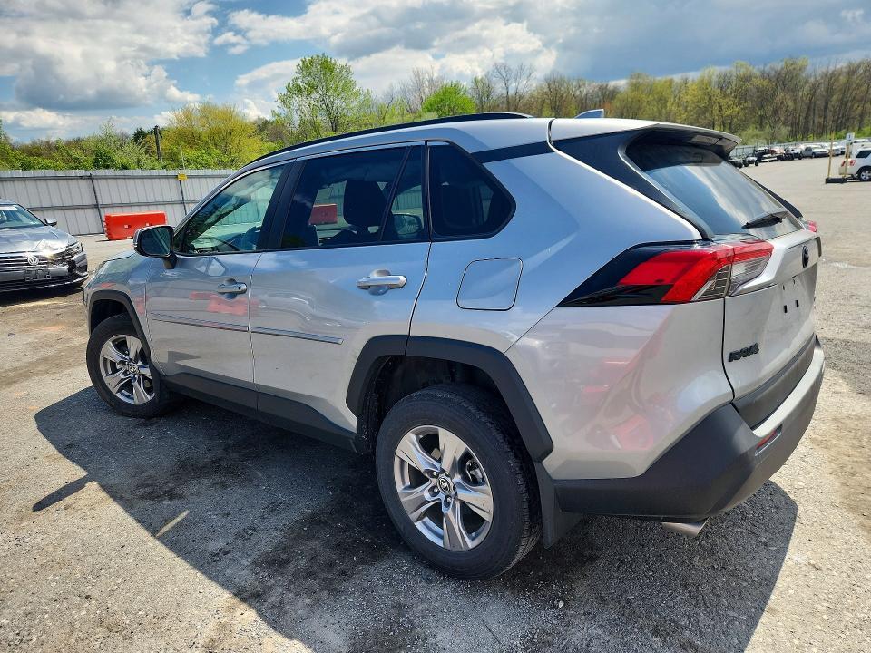 2025 Toyota Rav4 xle