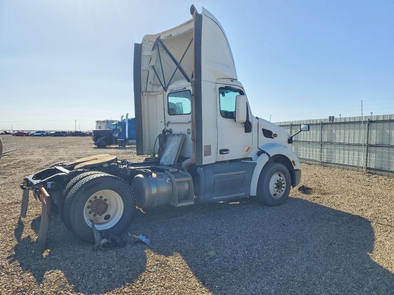 2019 Kenworth T680 Semi Truck