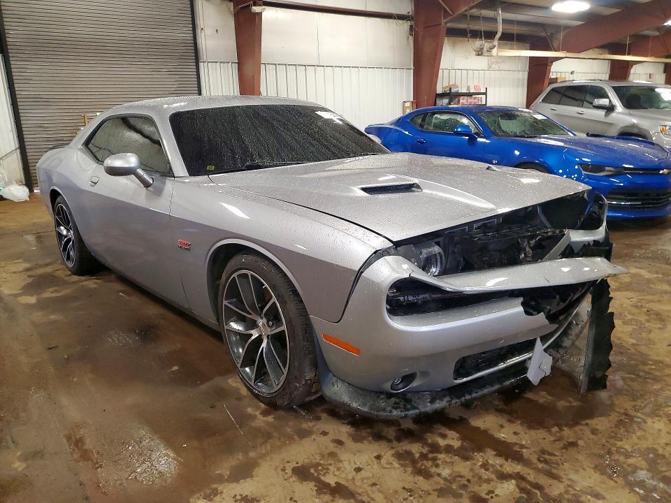 2016 Dodge Challenger r