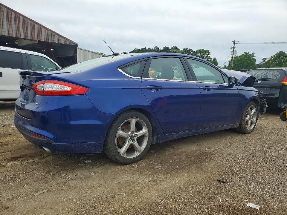 2015 Ford Fusion se
