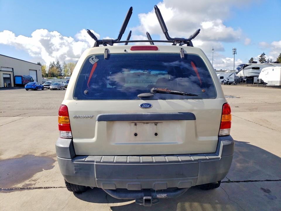 2005 Ford Escape xls