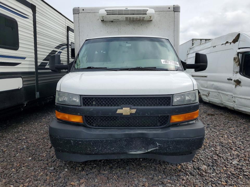 2018 Chev Rolet Express Refrigerated BOX Truck