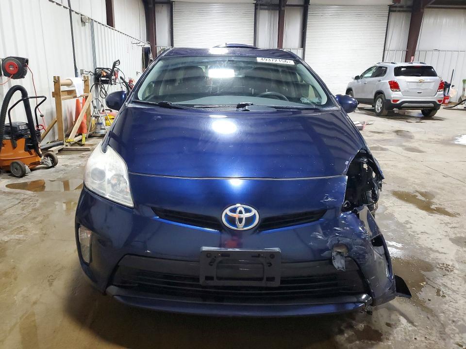 2015 Toyota Prius two