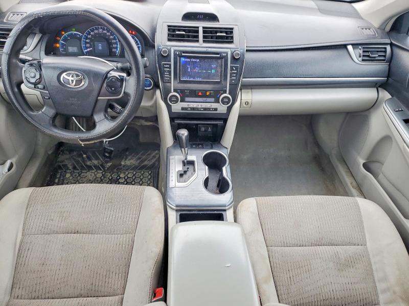 2013 Toyota Camry Hybrid le