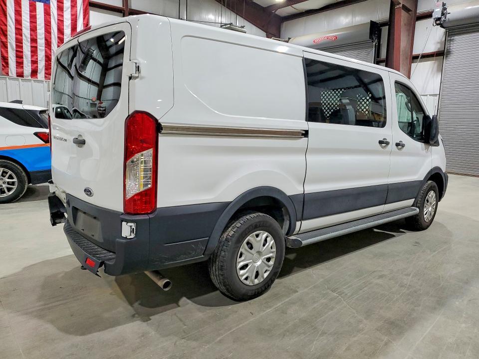 2023 Ford T250