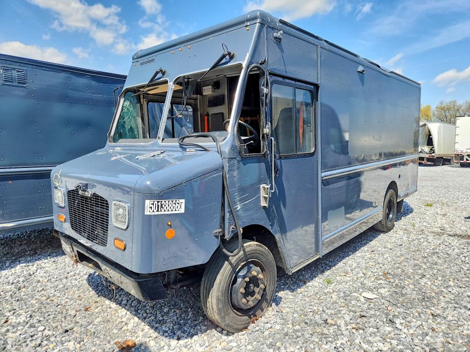 2020 Freightliner MT45G Delivery Truck