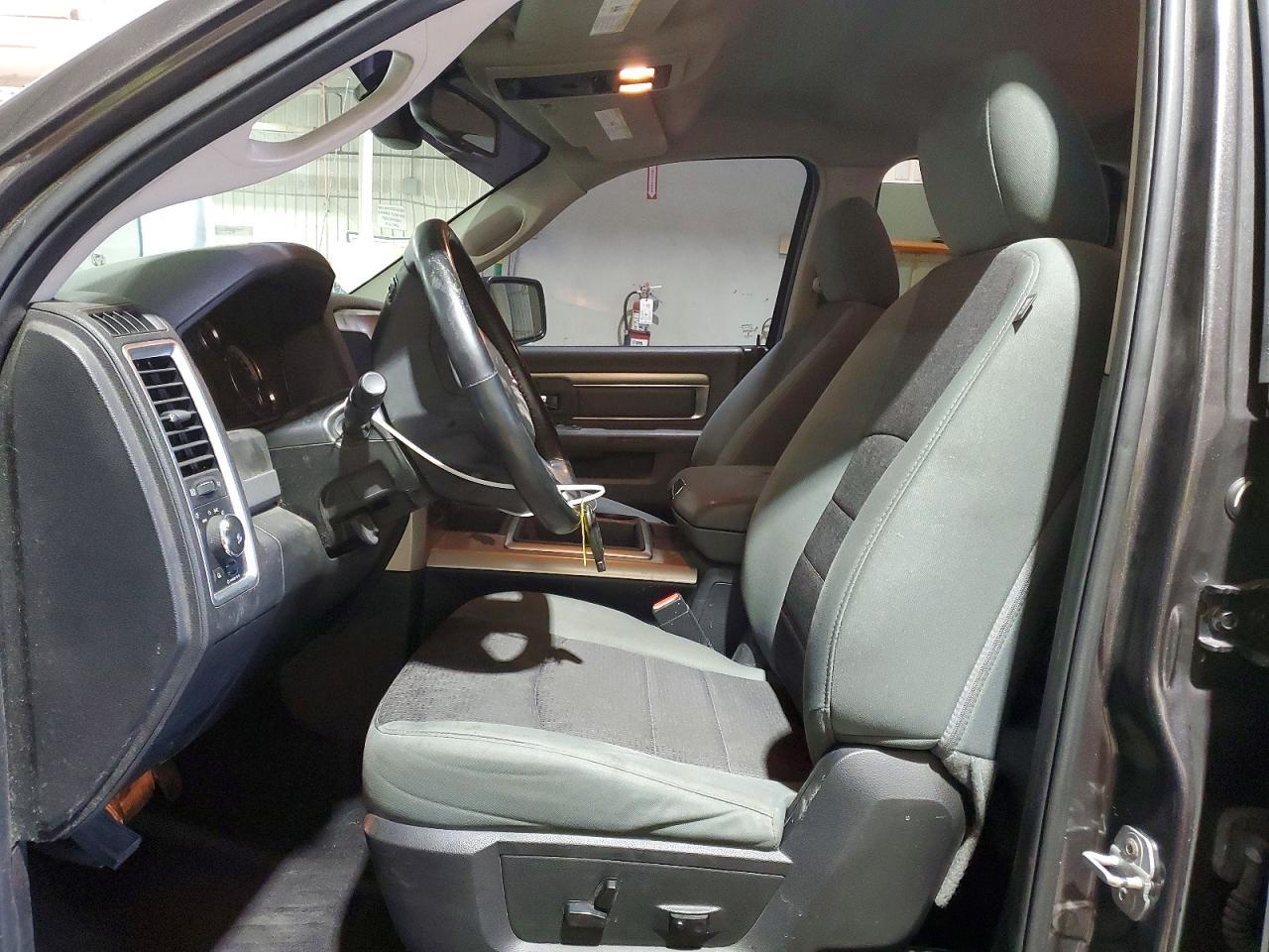 2014 Dodge RAM 1500 SLT
