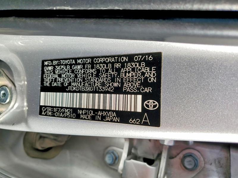 2016 Toyota Prius c two