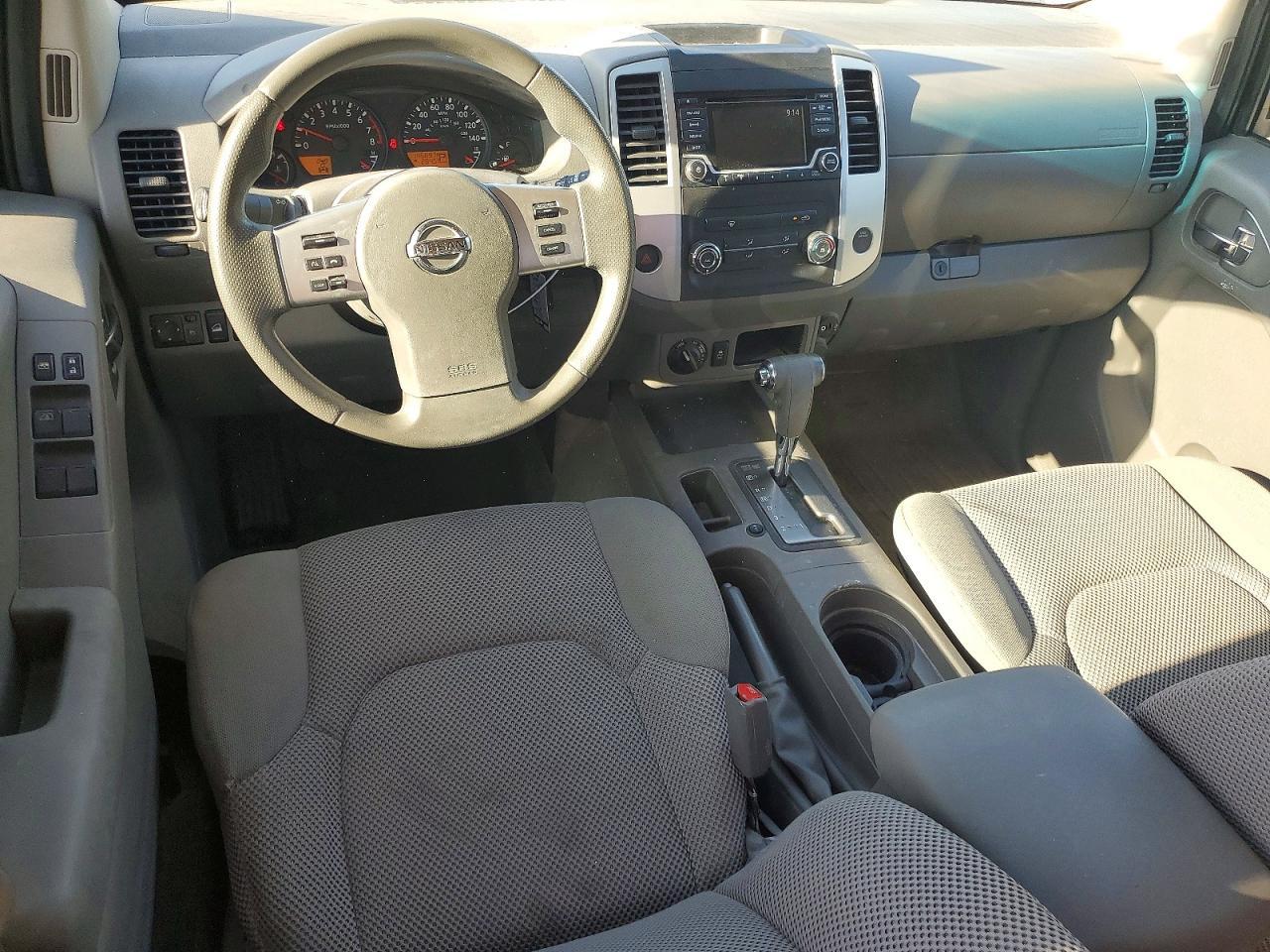 2017 Nissan Frontier SV
