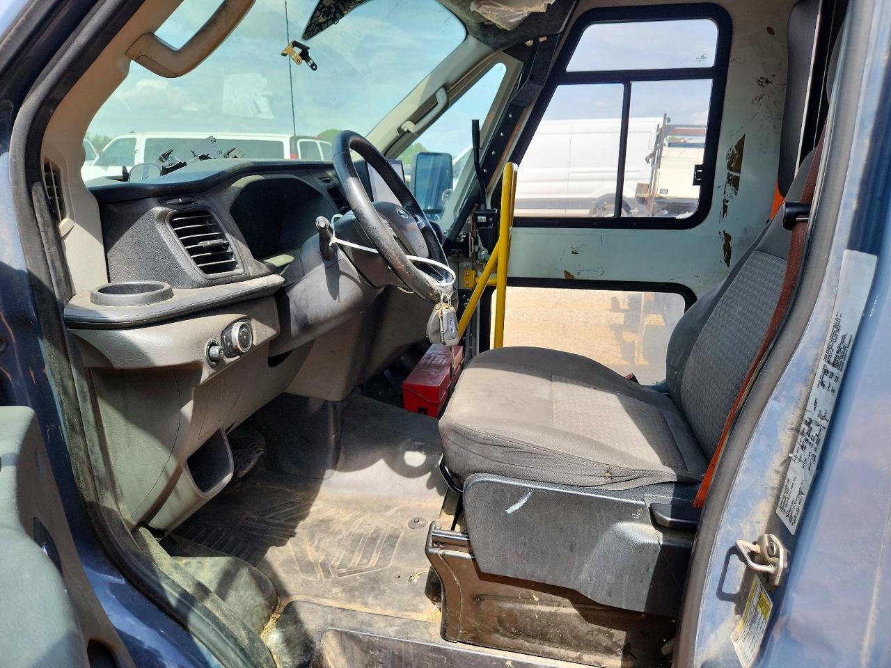2022 Ford Transit Delivery Truck