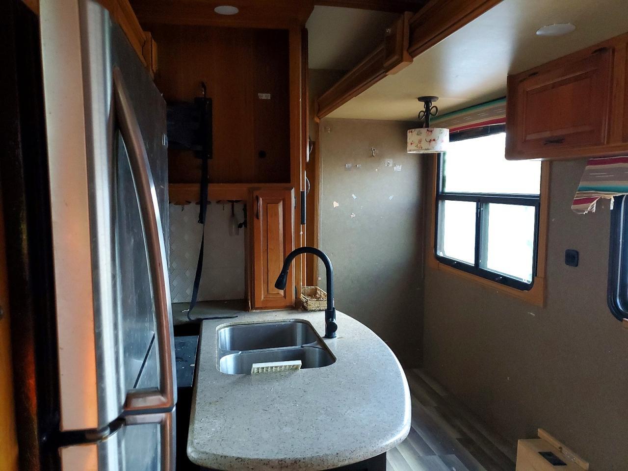 2015 Starcraft Camper