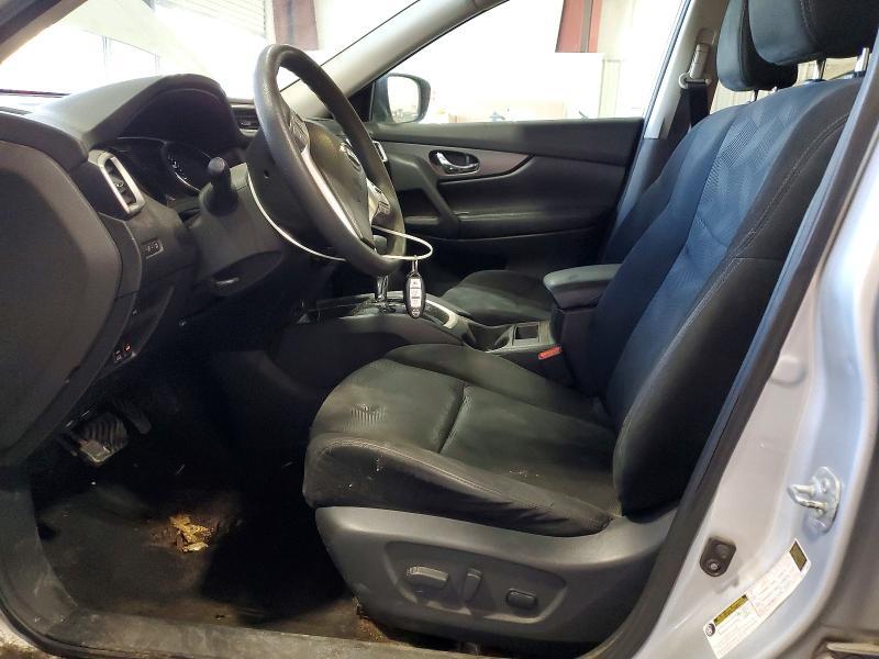 2015 Nissan Rogue sv