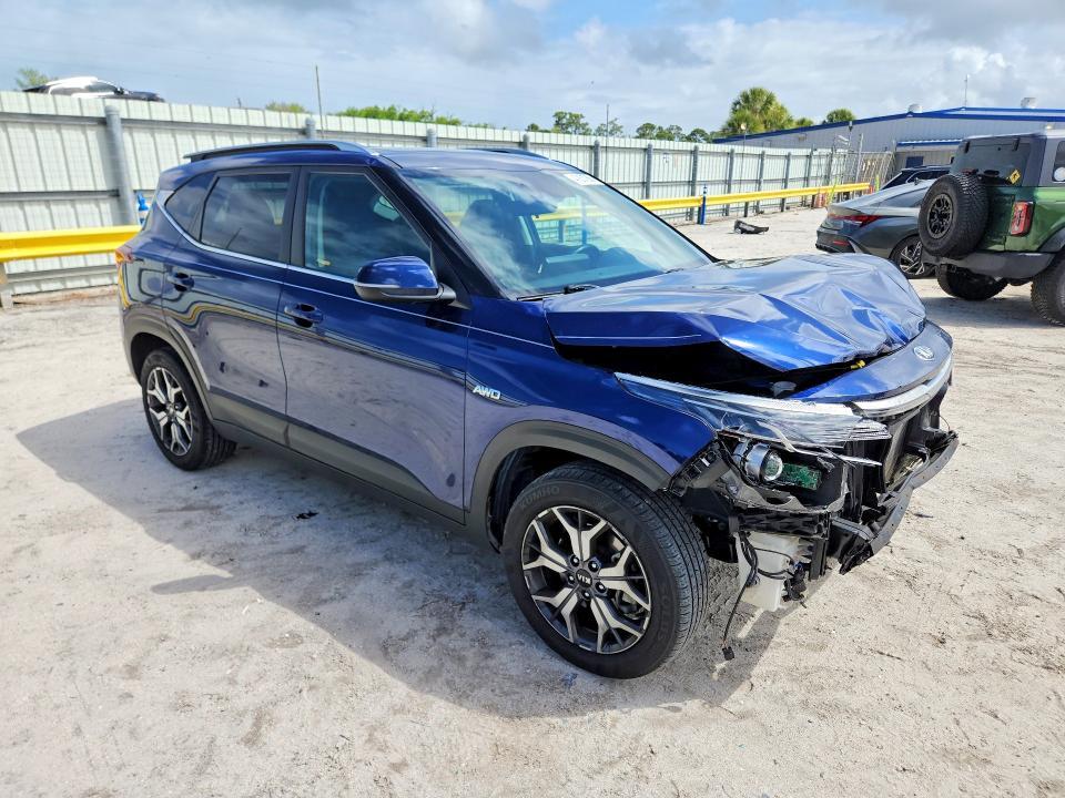 2021 KIA Seltos ex