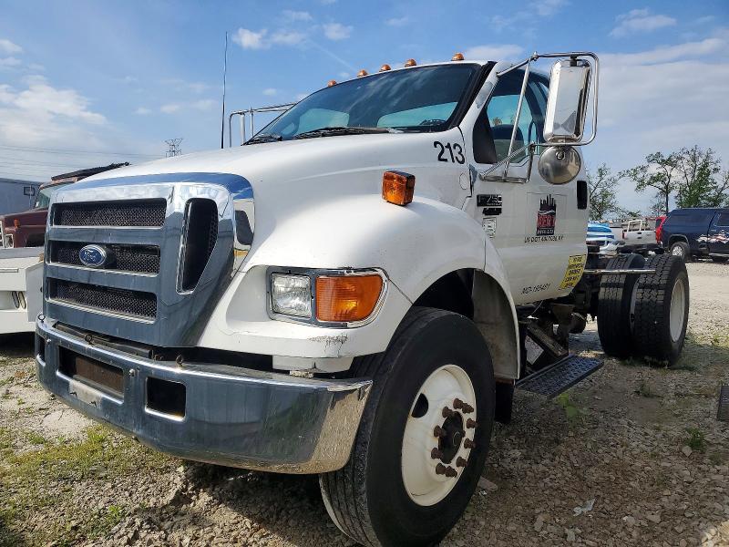 2005 Ford F750 Super-Delivery Truck