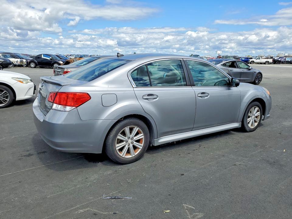 2011 Subaru Legacy 2.5i Premium