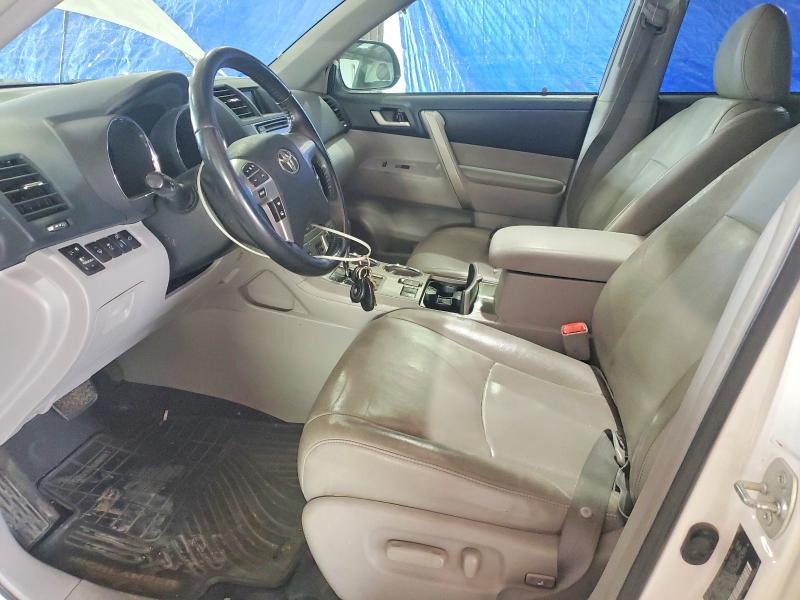 2013 Toyota Highlander se