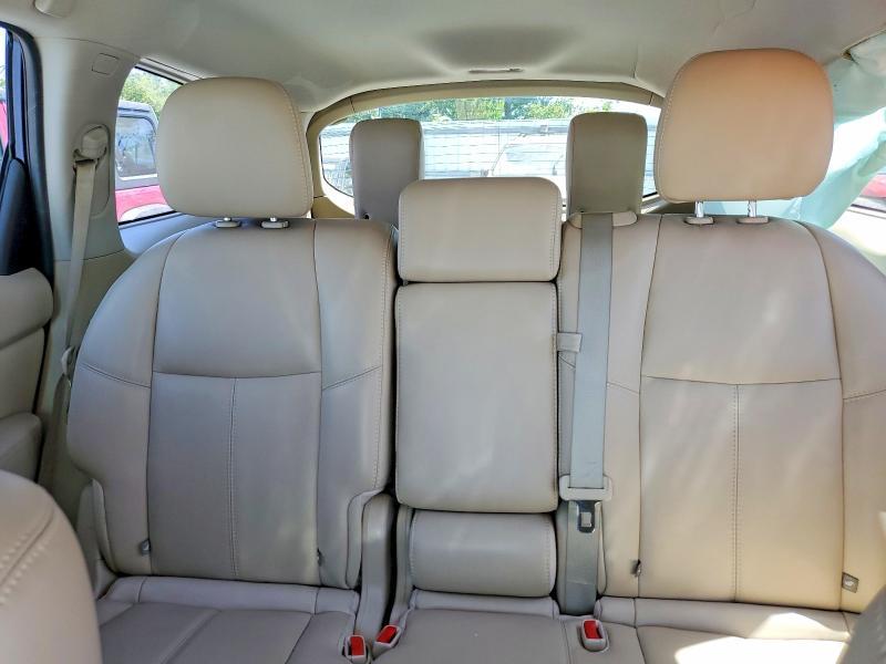 2017 Nissan Pathfinder sl