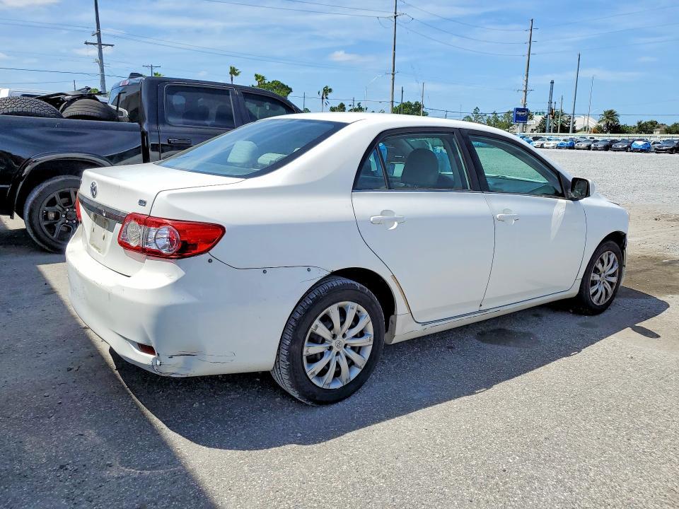 2013 Toyota Corolla le