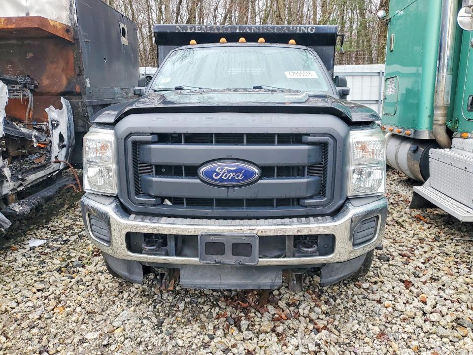 2015 Ford F350 Super Duty Dump Truck