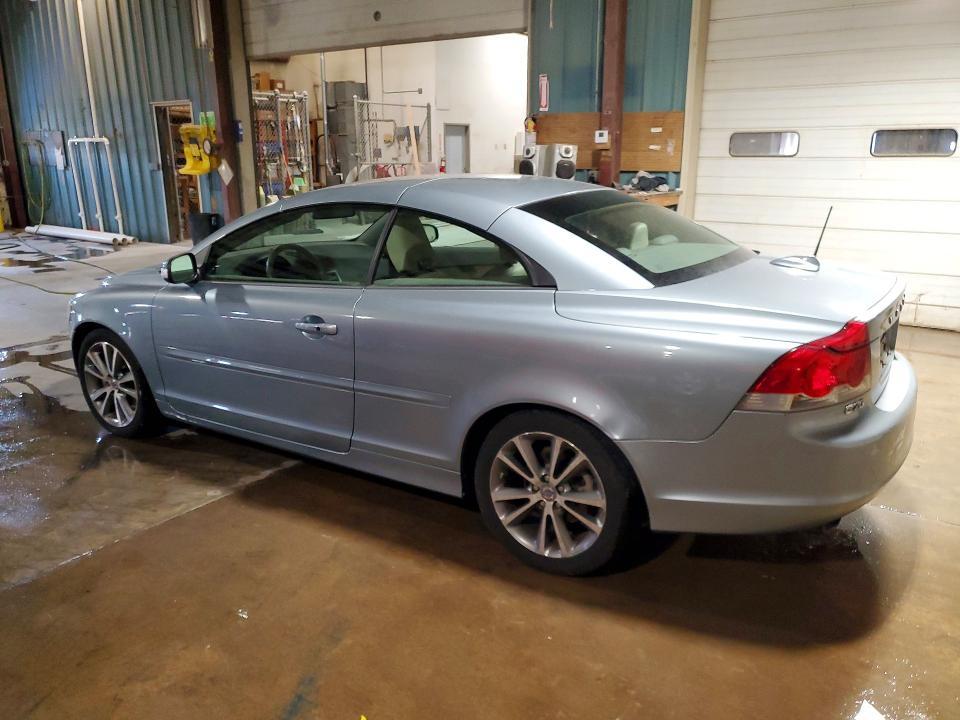 2010 Volvo C70 T5