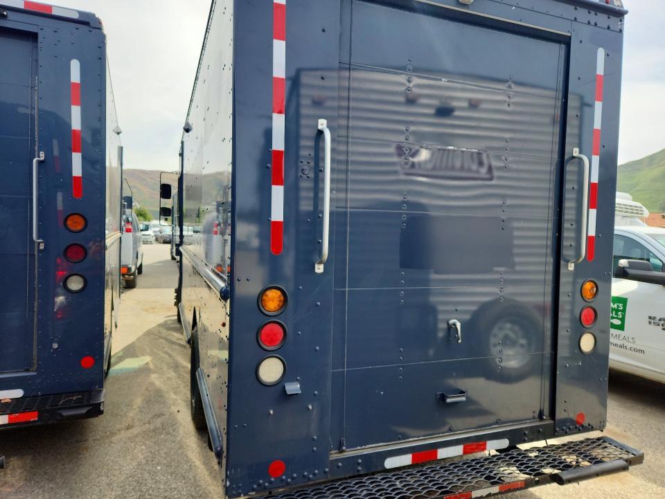 2020 Freightliner Chassis M Line WALK-IN Van