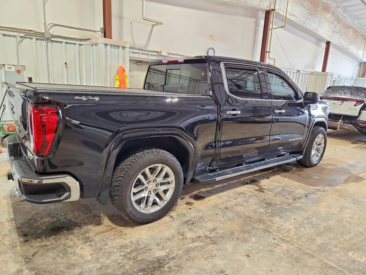 2019 GMC Sierra K1500 SLT