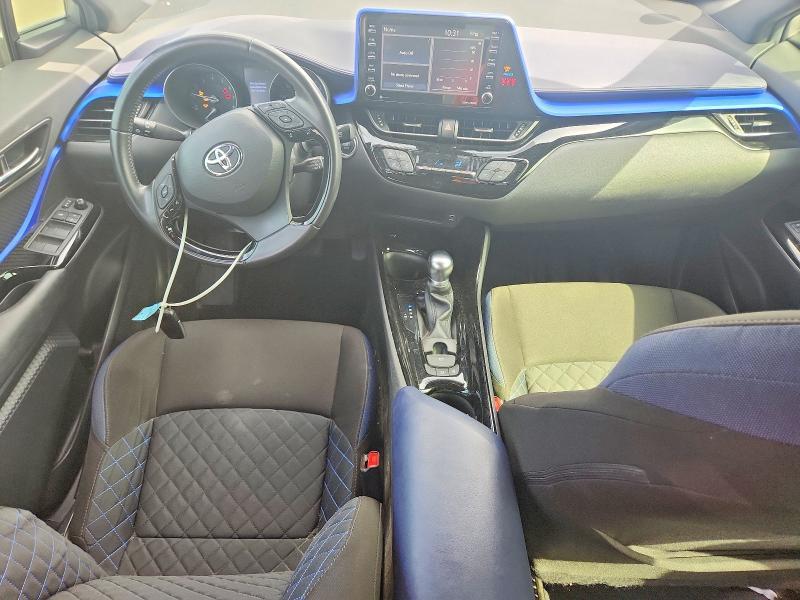 2020 Toyota C-hr xle