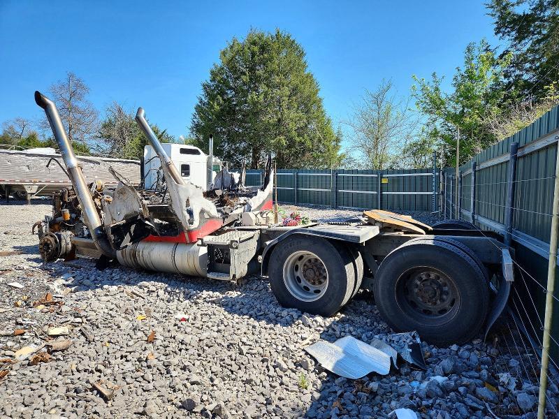 2005 Kenworth Construction T600